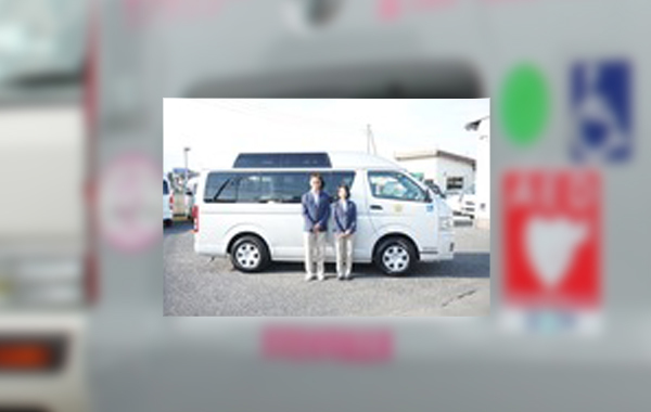 介護タクシー 寝台付き（民間救急車）「クォント・ケアタクシー（東京都中央区）」のご予約